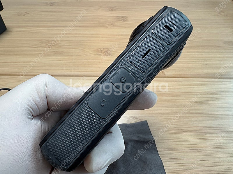 인스타 360 X4(세트키트) + 파워셀피스틱+추가배터...--3