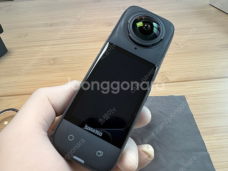 인스타 360 X4(세트키트) + 파워셀피스틱+추가배터...--5