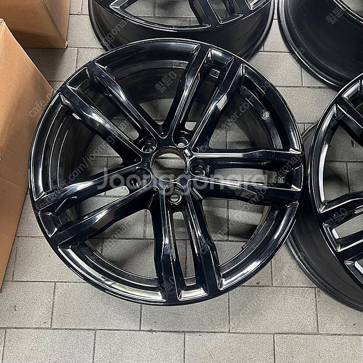 [ 중고 ] BMW F바디 441M 블랙 19인치 휠 ...--1