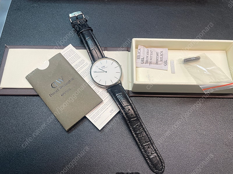 다니엘 웰링턴 남성 시계(은장)--1