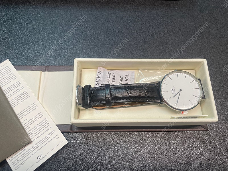 다니엘 웰링턴 남성 시계(은장)--4