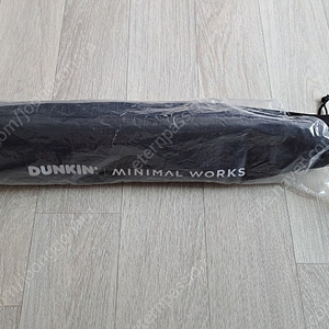 (안양평촌) 던킨 미니멀웍스 접이식 바스켓 & 테이블 미사용품 팝니다.