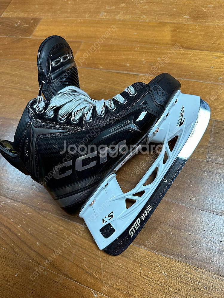 CCM TACKS XF PRO INTER 4.0--4