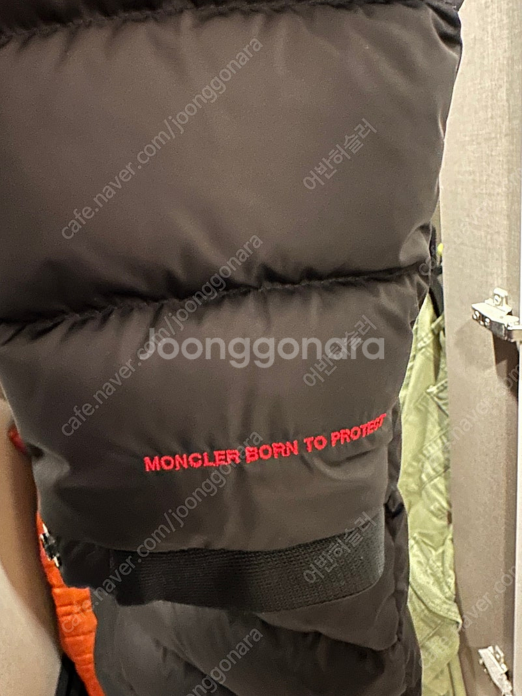 몽클레어 한정판 레드와펜--1
