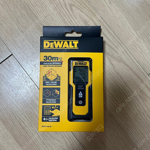 DEWALT 레이저 거리측정기 30M DWHT77100-KR 판매합니다