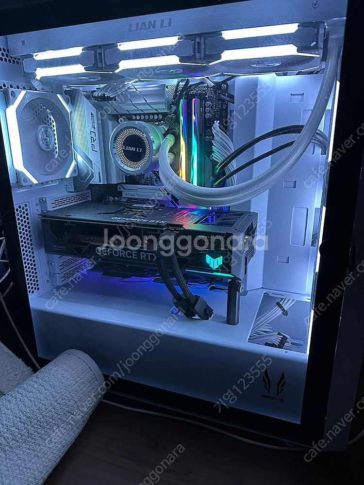 i7- 13700k+4070ti+리안리쿨러+화이트맞춤,...--2