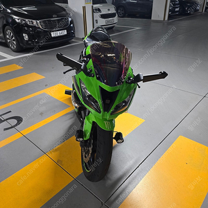 닌자 ZX-6R 17년식 팝니다.