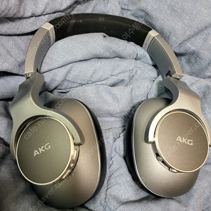 AKG N700 NCM 무선헤드폰 팝니다 8만원 노량진 직거래