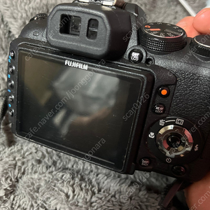 FUJIFILM FINE PIX HS10