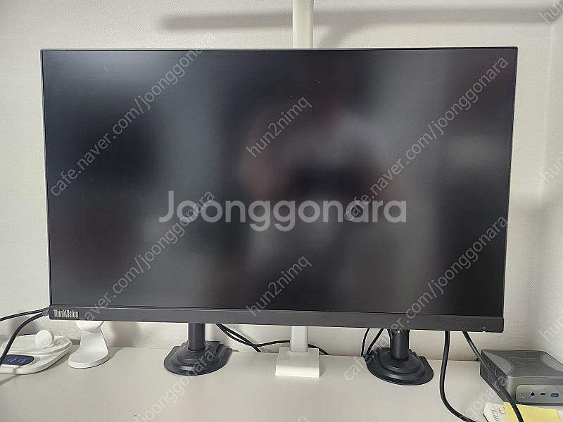 레노버 P24H-30 24인치 모니터 팝니다.--1