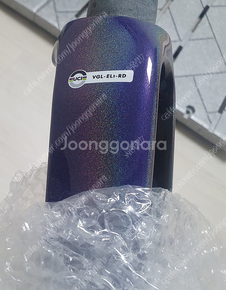 첼로 카본 포크 새것 팝니다 24년식 엘리엇 D7 자전거 카본 포크입니다.--2