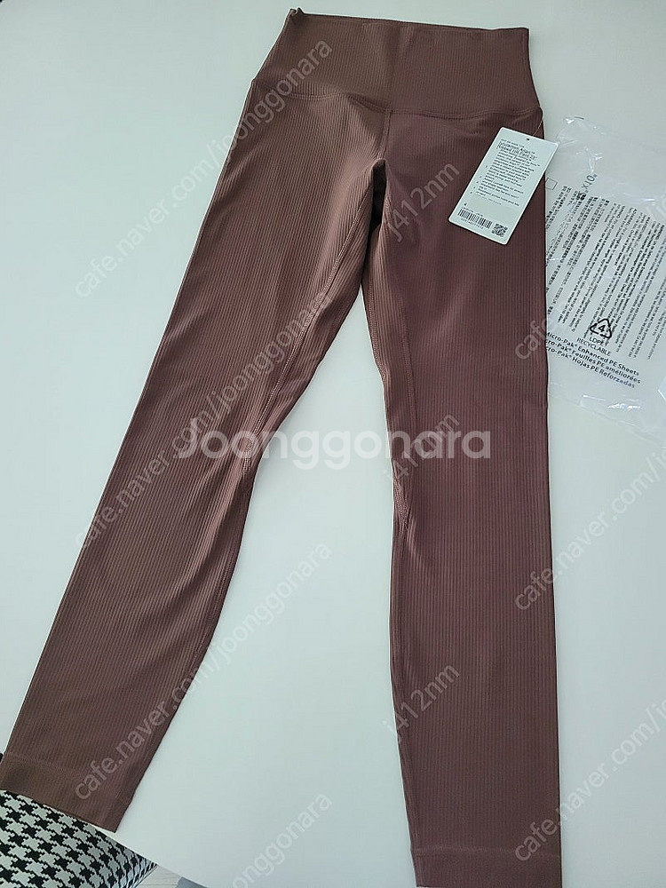 룰루레몬 레깅스 새상품 사이즈4--0