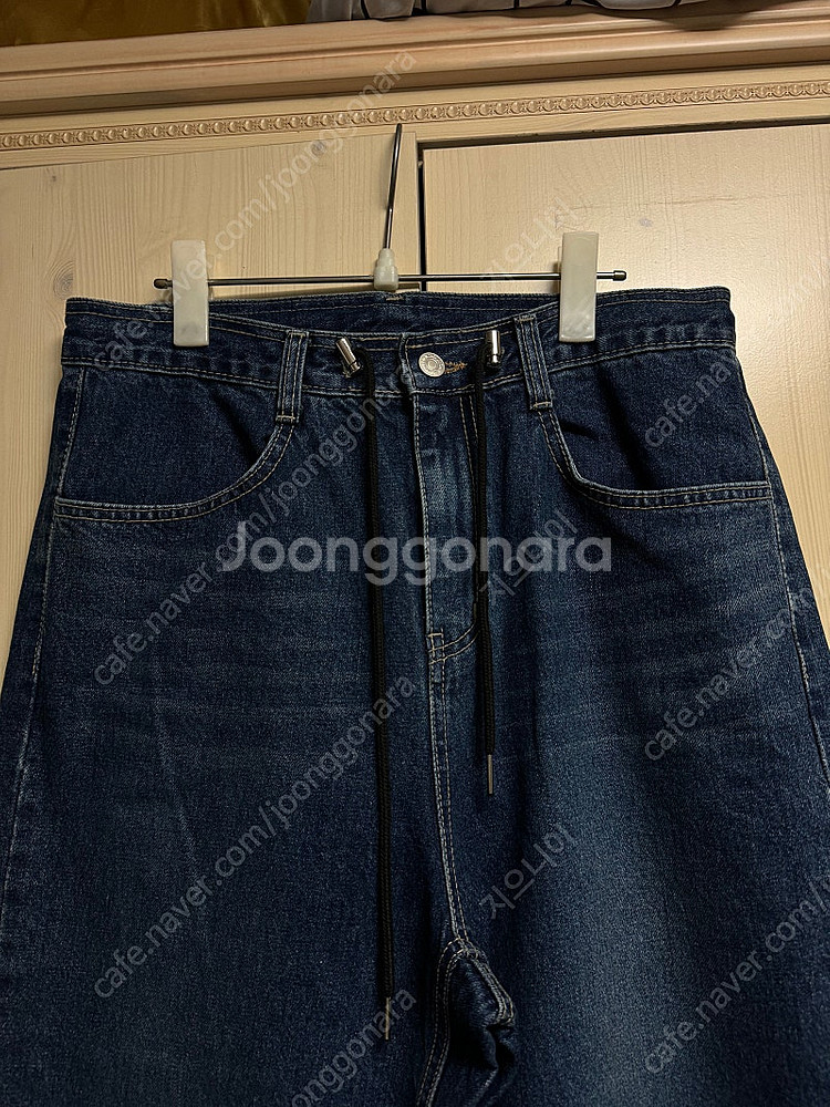 허리끈 청바지--1