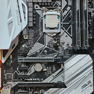 8700k + z370-a + 16gb 반본체