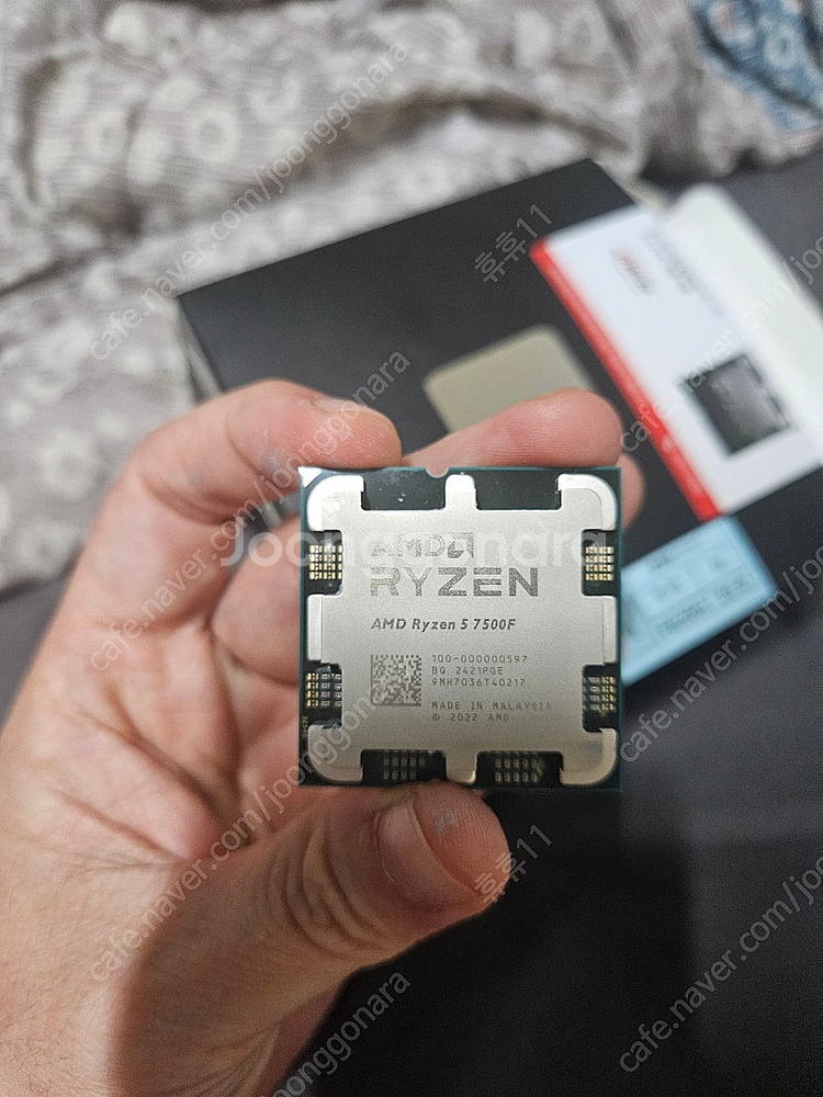라이젠 cpu 7500f 국내정발 팝니다--1