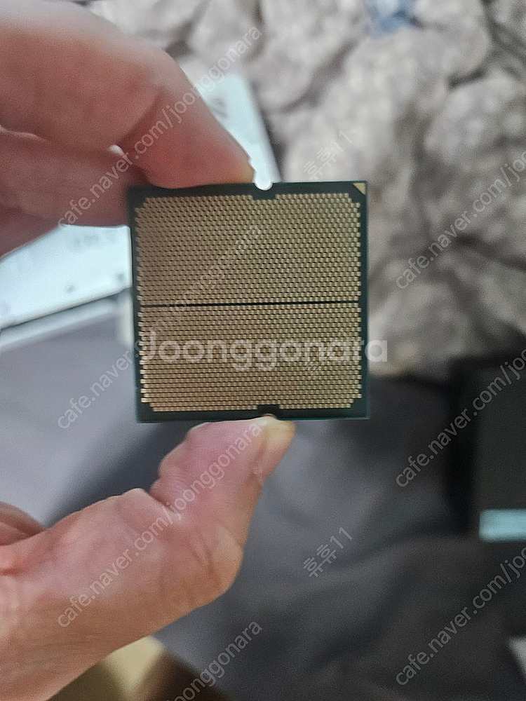 라이젠 cpu 7500f 국내정발 팝니다--2