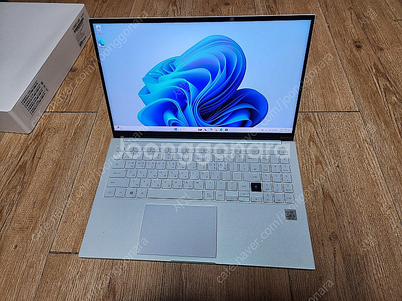 갤럭시북 이온 15.6인치 노트북 NT930XCR-A5...--0