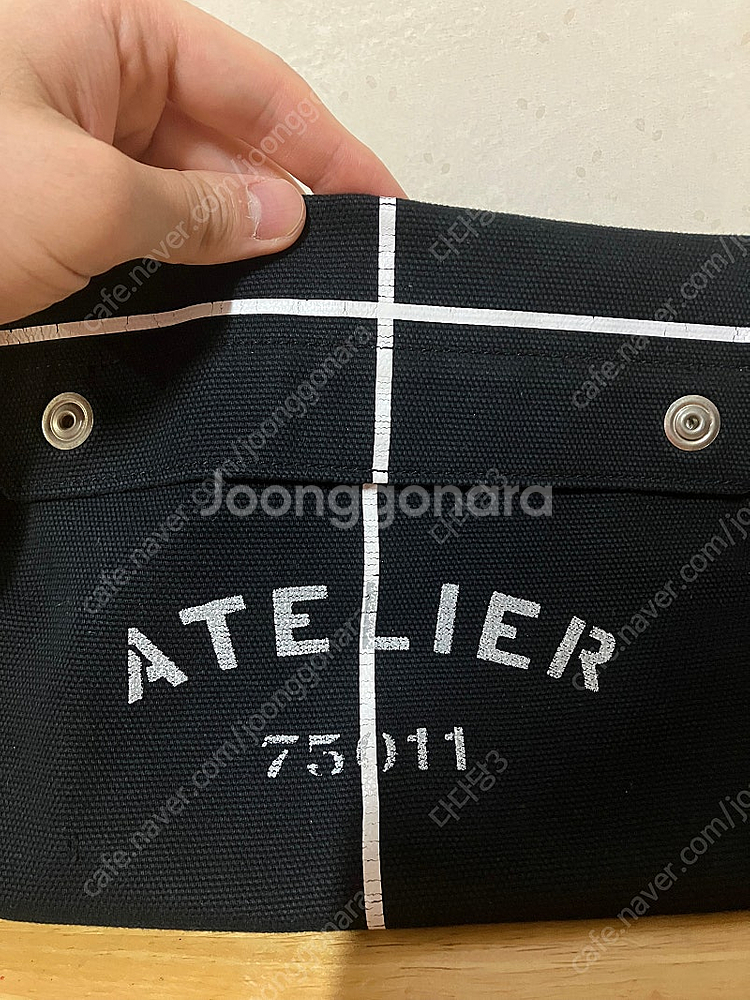 마르지엘라 아뜰리에 페니백, 벨트백 블랙 색상 판매합니다.--6