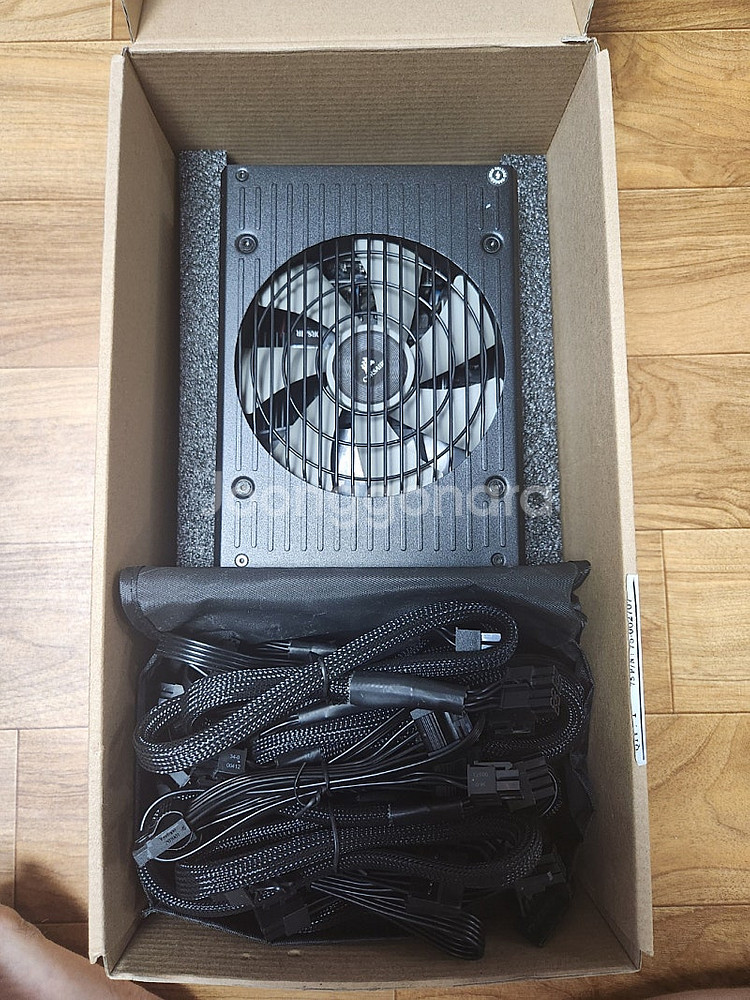 커세어 HX1200 80PLUS PLATINUM 파워서...--0