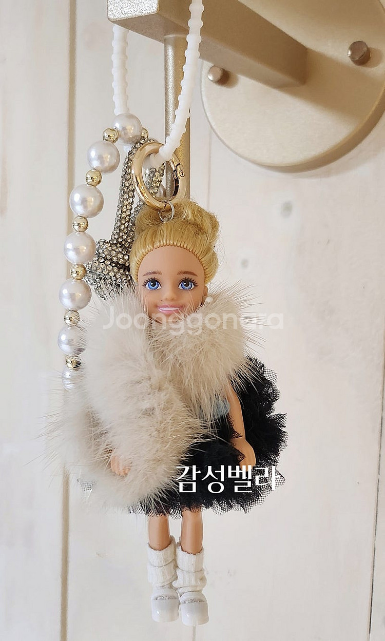 커스텀 핸드메이드 바비키링 팝니다.--1