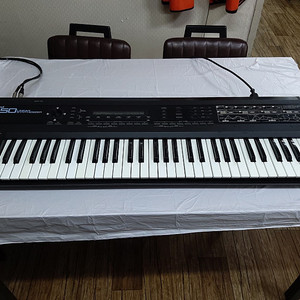 ROLAND D50