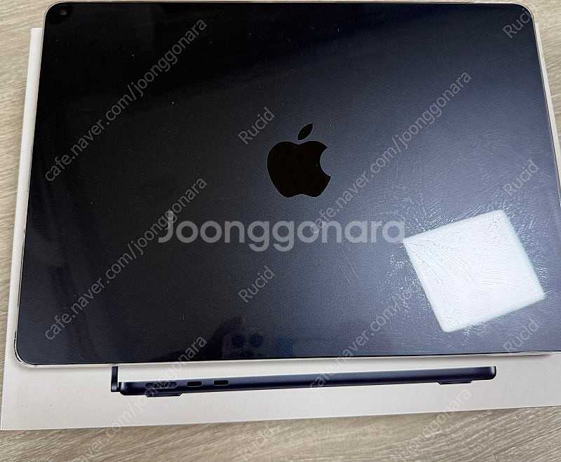 맥북에어13 M3 미드나이트 8G 256GB 판매합니다...--1