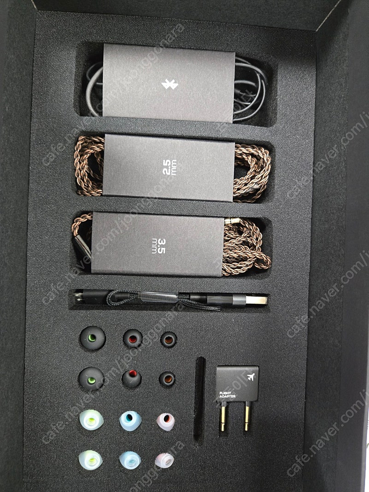 n5005 오른쪽만 박스풀셋 팝니다.--1