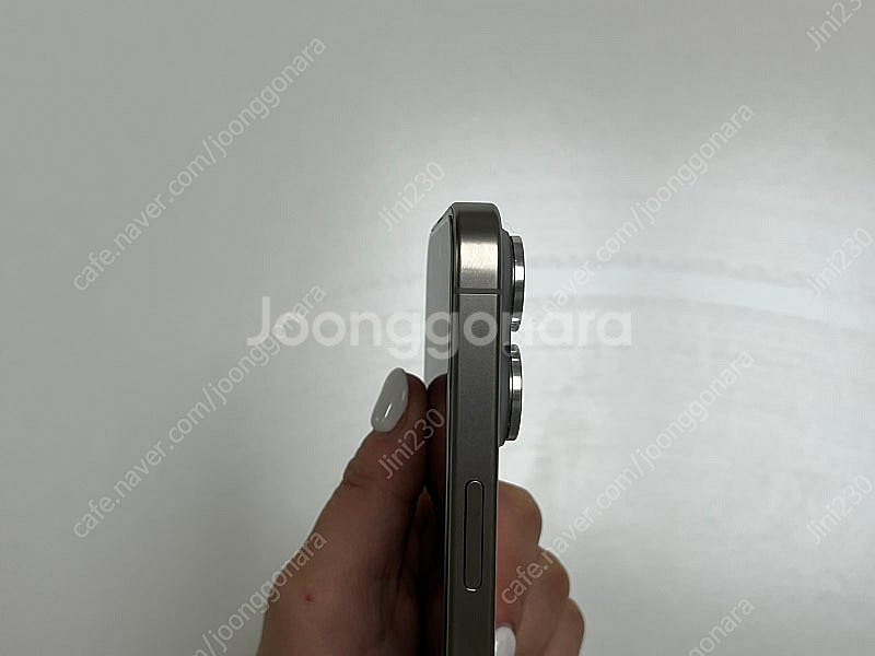 아이폰15pro 128기가 티타늄 애케플25년11월까지--2