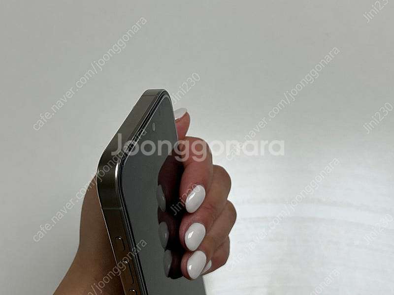 아이폰15pro 128기가 티타늄 애케플25년11월까지--9