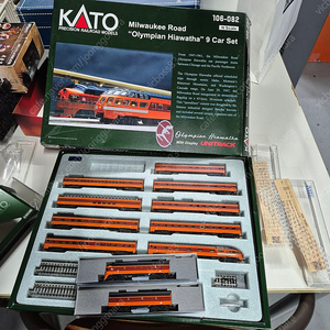 카토 kato n EMD f7a + f7b 밀워키 로드 올림피안 히와타 미주행품 판매합니다