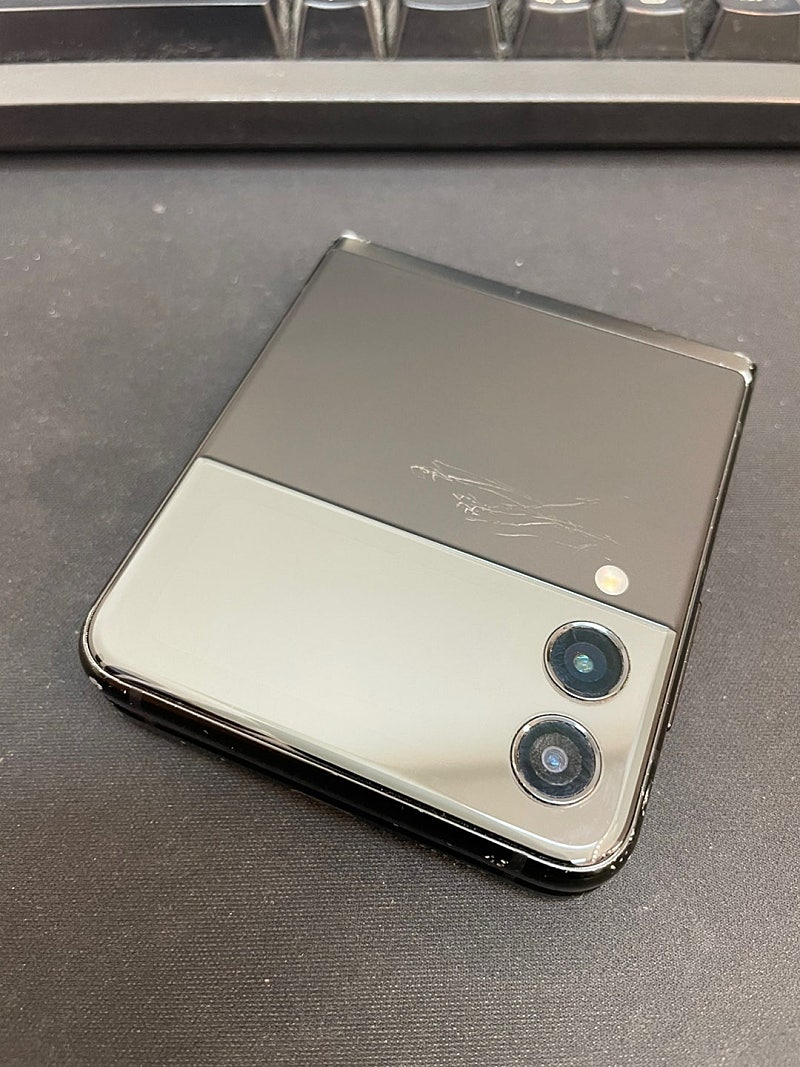 갤럭시Z플립3 블랙 256GB 무잔상 가성비좋은 중고1...--0