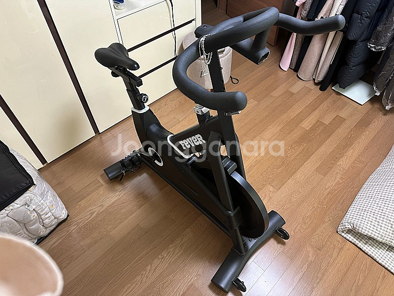 스피닝 실내자전거 실내용으로만사용--0