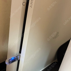 PS4 Slim CUH-2117A 9.0 화이트 팝니다