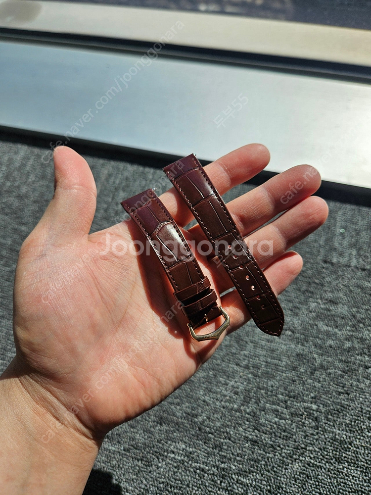 까르띠에 탱크루이 로즈골드 라지 23년 10월--2