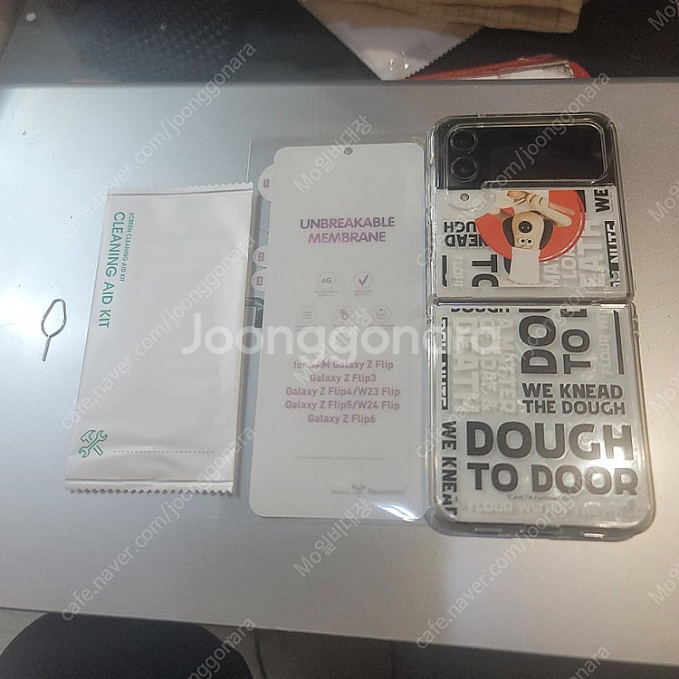 Zflip4 256GB 특A급 휴대폰 판매합니다.--3