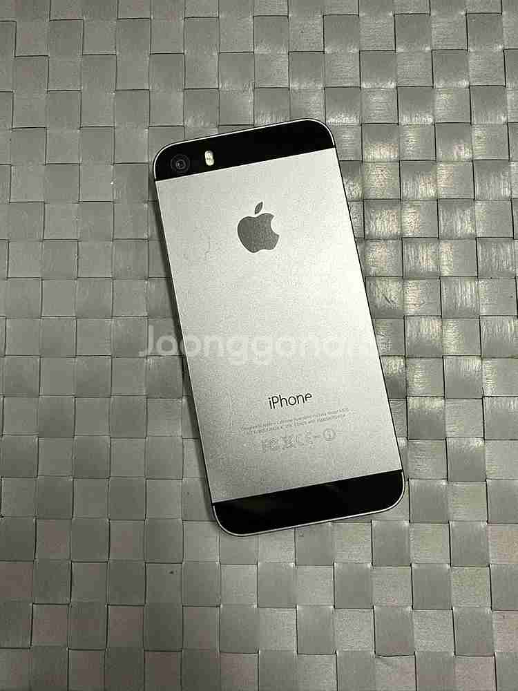 아이폰5S 16기가 스페이스그레이 상태좋은 단말기 8만...--1