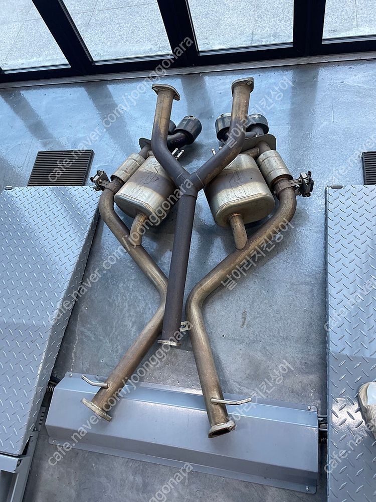 제네시스 g70 mrg 2.0 배기 팝니다.--1