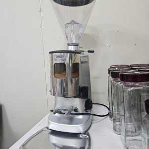 Mazzer Luigi sri 수동 커피 그라인더