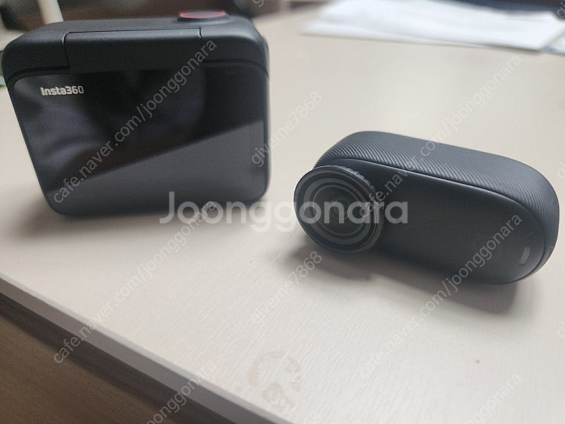 인스타360 Go 3s 128G 거의 새제품--4