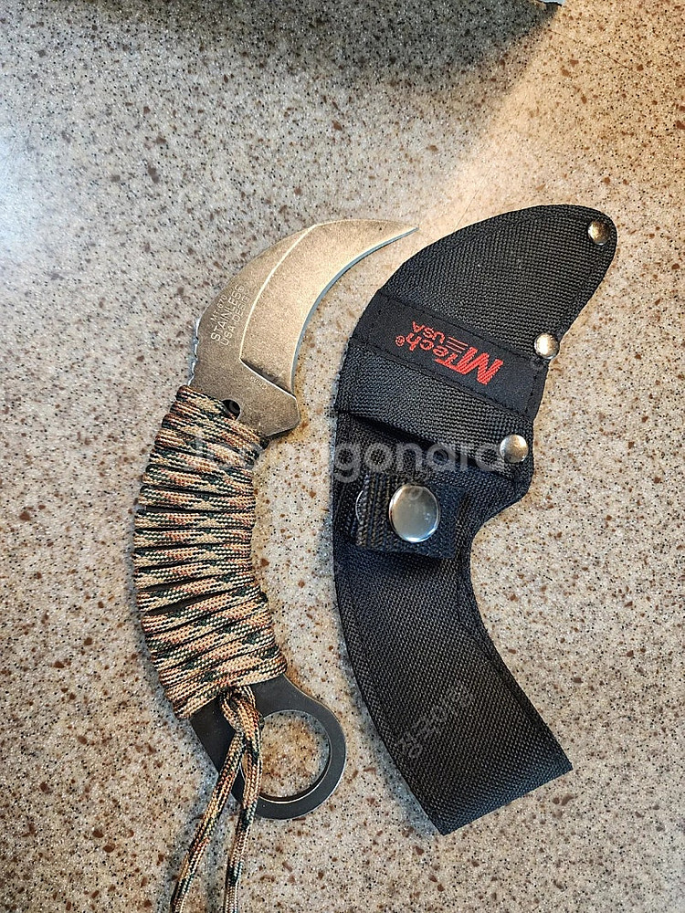 boker.crkt 등등 나이프판매합니다--5