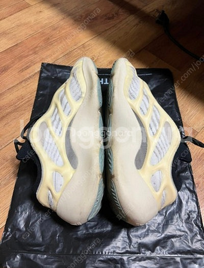아디다스 이지부스트 700 V300 아자엘 265mm ...--2