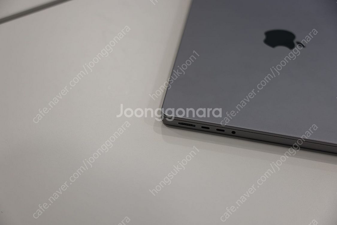 [팝니다] 맥북 프로 14인치 2021년형 M1 pro...--1