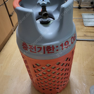 슈프림 14kg 컴포지트 가스통 팝니다 (재검사 필요)