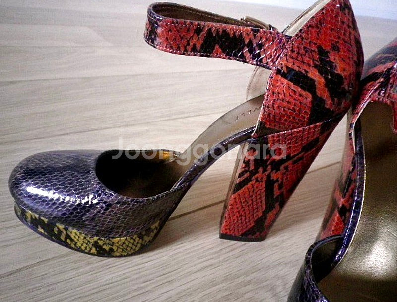 새제품,NineWest,브라운톤 파이톤가죽플랫폼샌들구두...--2
