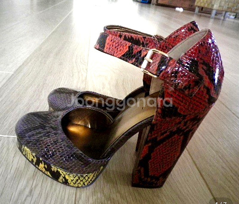 새제품,NineWest,브라운톤 파이톤가죽플랫폼샌들구두...--3
