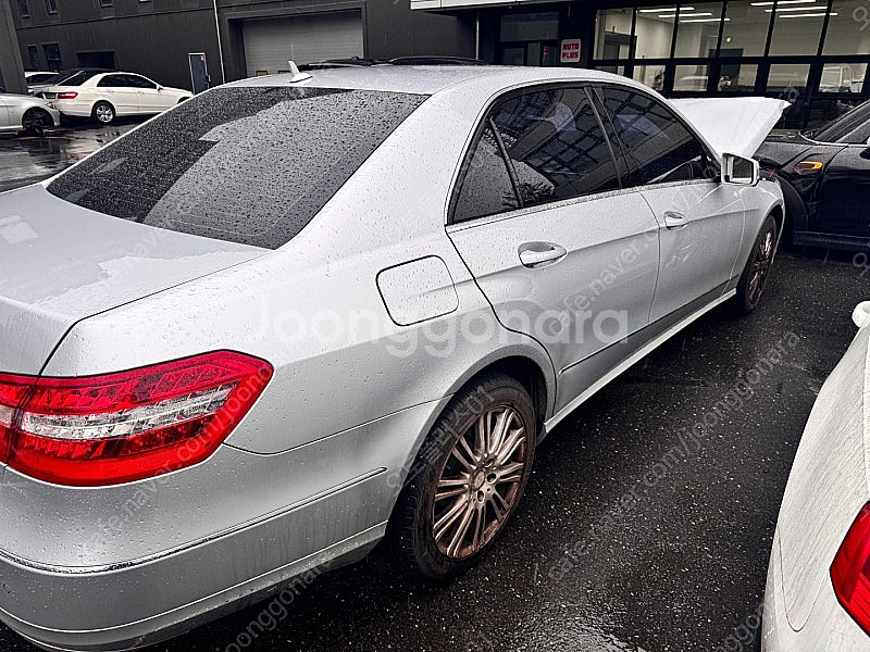 벤츠 W212 전기 E300 2011 년식 부품차량입니...--1