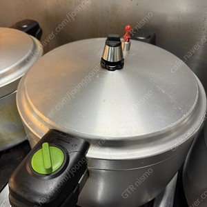 풍년압력솥 pc37 39인용 판매 합니다. 2대