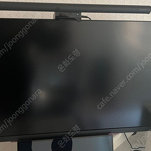 LG 27gr93u 27인치 4k 144hz 모니터 팝니다.