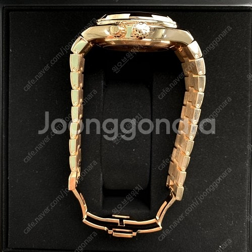 [팝니다] 바쉐론 콘스탄틴 오버시즈 7900V 풀 골드 (금통) 2022년식--1