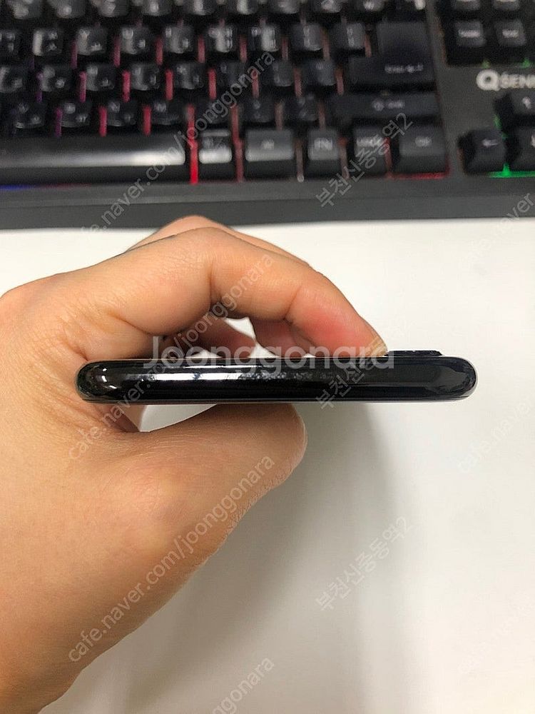 983210 아이폰7 제트블랙 외관깔끔 32GB 무잔상...--3